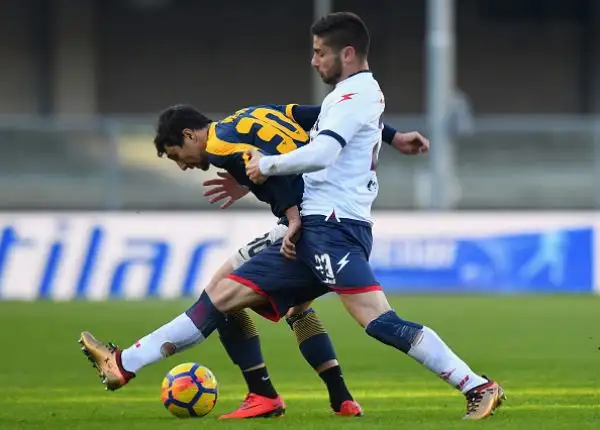 Il Crotone piazza un micidiale colpo-salvezza al Bentegodi, battendo meritatamente per 3 a 0 un'Hellas irriconoscibile e sconcertante.