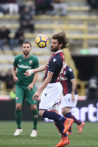 Dopo quattro partite di digiuno, torna alla vittoria la Fiorentina, che espugna il Dall'Ara battendo il Bologna per 2-1. 