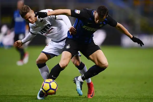 Zenga inguaia l'Inter: Crotone imbattuto a San Siro. Solo fischi per i nerazzurri che si fanno rimontare anche dal Crotone: 1-1 e per Spalletti è crisi nera.