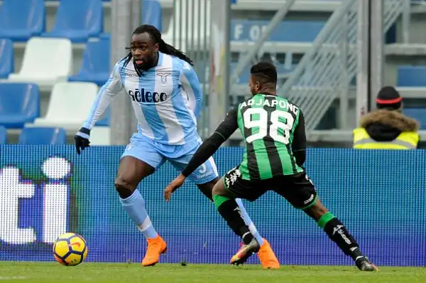 Una doppietta di Milinkovic-Savic e un gol del solito Immobile non danno scampo ai neroverdi e lanciano i capitolini al terzo posto in classifica.