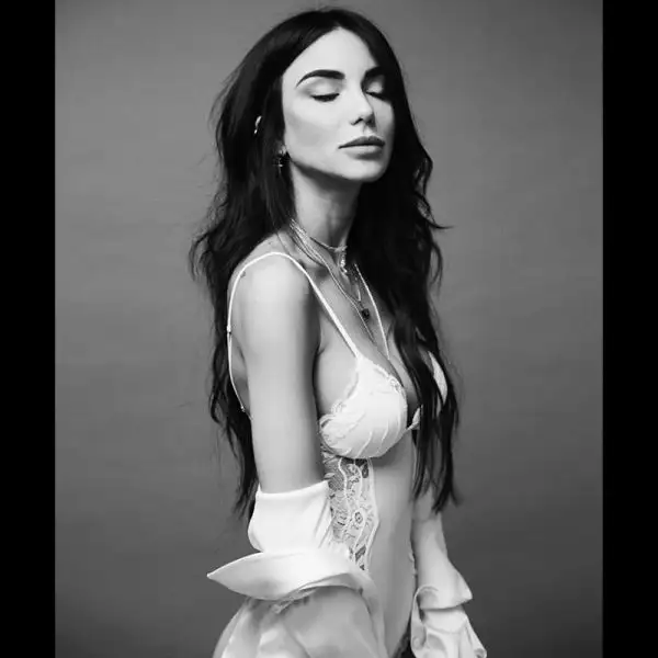 Chiara Biasi, professione influencer. La bella ragazza è stata a lungo compagna del calciatore ex Juve Simone Zaza. In tanti la apprezzano sui social: su Instagram può contare su poco meno di 2 milion