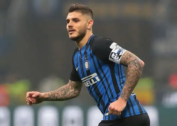 Al Meazza diverse occasioni per la squadra di Sarri, con un palo colpito da Skriniar. Ora la Juve è capolista della Serie A.