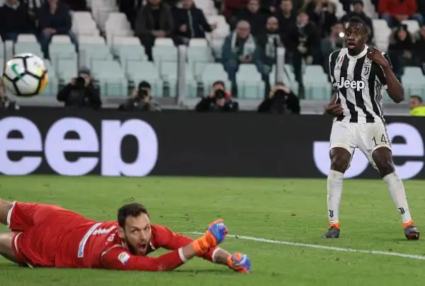 Nel recupero della 26esima giornata gli uomini di Allegri conquistano i 3 punti con un gol per tempo: al 29’ Higuain insacca in contropiede; all’81’ la chiude Matuidi su assist dello 'Pipita'.