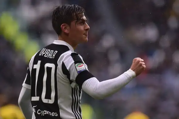 Con una doppietta di Dybala la Vecchia Signora batte l'Udinese. Sull'1-0 Higuain sbaglia un altro rigore.