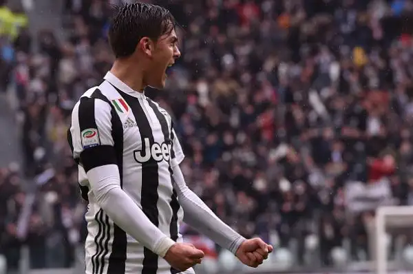 Con una doppietta di Dybala la Vecchia Signora batte l'Udinese. Sull'1-0 Higuain sbaglia un altro rigore.