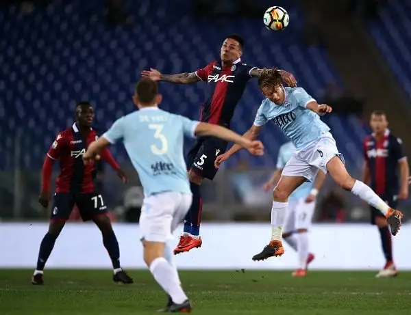 All'Olimpico sorprendente 1-1: segnano Verdi e Leiva, Inzaghi perde contatto da Roma e Inter.