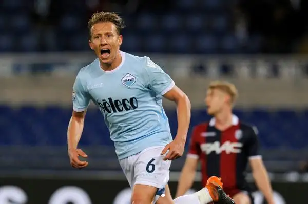 All'Olimpico sorprendente 1-1: segnano Verdi e Leiva, Inzaghi perde contatto da Roma e Inter.