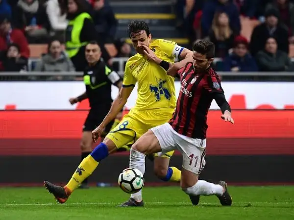 Partita in altalena per i rossoneri, che si sono trovati in svantaggio all'intervallo dopo l'1-0 iniziale di Calhanoglu. Gol decisivo di André Silva.