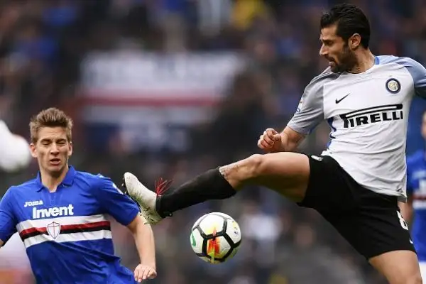 L'Inter travolge per 5-0 la Sampdoria nell'anticipo delle 12.30 della ventinovesima giornata di serie A. Capitan Icardi si risveglia dal letargo e con quattro reti trascina i nerazzurri alla vittoria.