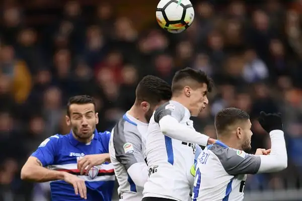 L'Inter travolge per 5-0 la Sampdoria nell'anticipo delle 12.30 della ventinovesima giornata di serie A. Capitan Icardi si risveglia dal letargo e con quattro reti trascina i nerazzurri alla vittoria.
