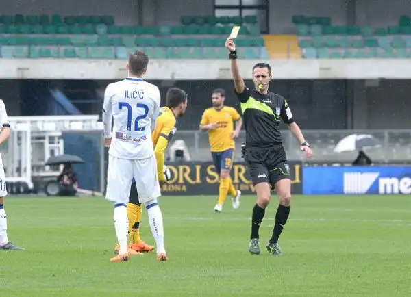 Gli orobici, straripanti, stendono per 5-0 l'Hellas.