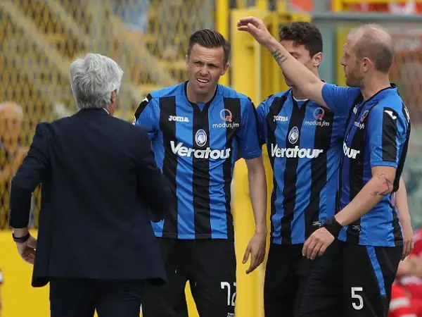 Ennesima prova convincente della squadra di Gasperini che scappa con Barrow, Cristante e Ilicic. Di Veloso il gol della bandiera per il grifone.