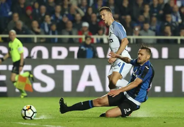 Occasioni da ambo le parti, alla fine è stata più pericolosa l'Inter, che però non scatta nella corsa alla Champions.