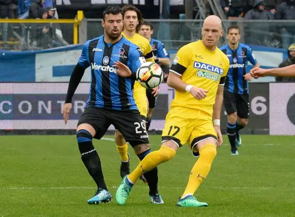 Partita non facile per la squadra di Gasperini che la sblocca nella ripresa con Petagna e la chiude con Masiello a un quarto d'ora dalla fine.