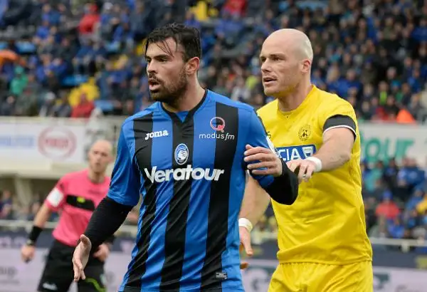 Partita non facile per la squadra di Gasperini che la sblocca nella ripresa con Petagna e la chiude con Masiello a un quarto d'ora dalla fine.