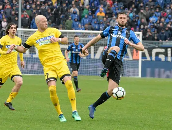 Partita non facile per la squadra di Gasperini che la sblocca nella ripresa con Petagna e la chiude con Masiello a un quarto d'ora dalla fine.