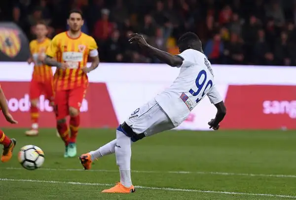 Giallorossi svuotati, i nerazzurri gliene fanno 3 (e sbagliano maldestramente un rigore).