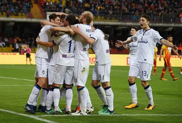 Giallorossi svuotati, i nerazzurri gliene fanno 3 (e sbagliano maldestramente un rigore).