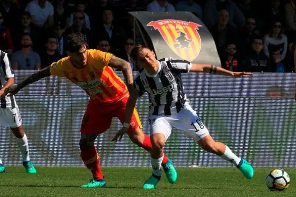 Partita palpitante a Benevento con i giallorossi che hanno rimontato due volte Madama, decisiva però la terza rete personale di Dybala.