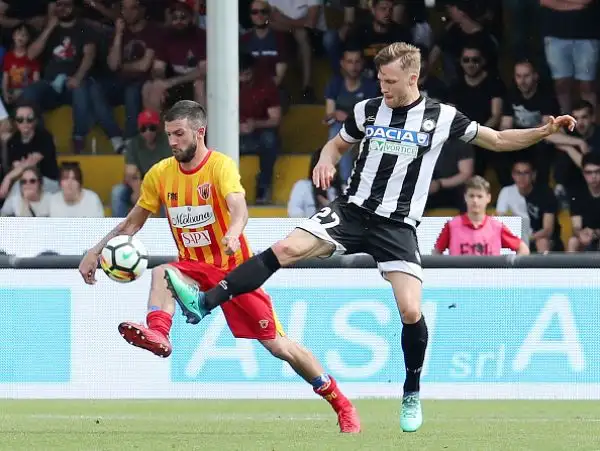 Che partita! Orgoglio infinito per il Benevento, che resiste all'Udinese pur avendo giocato 30' in inferiorità numerica.