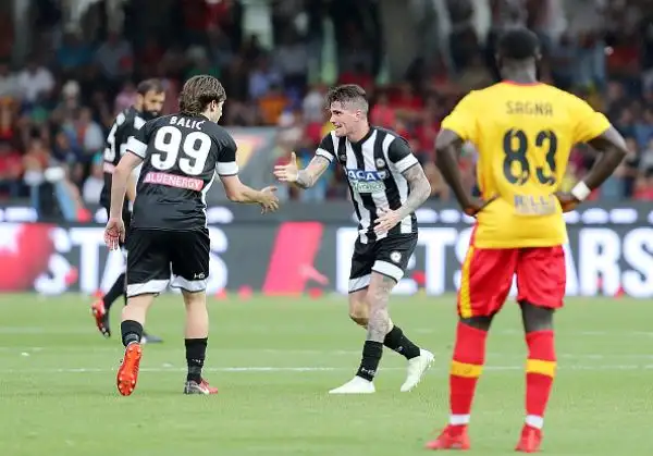 Che partita! Orgoglio infinito per il Benevento, che resiste all'Udinese pur avendo giocato 30' in inferiorità numerica.