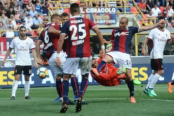 I rossoneri scappano con le reti di Calhanoglu e Bonaventura, nella ripresa il gol di De Maio serve solo per accorciare le distanze.