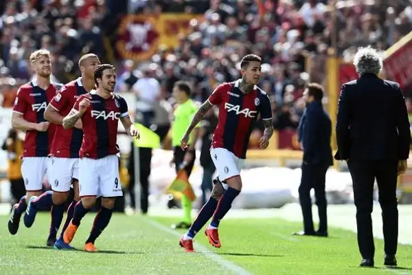 Dzeko regala un punto ai giallorossi dopo il vantaggio di Pulgar, in vista della sfida al Barcellona preoccupa Nainggolan uscito acciaccato.
