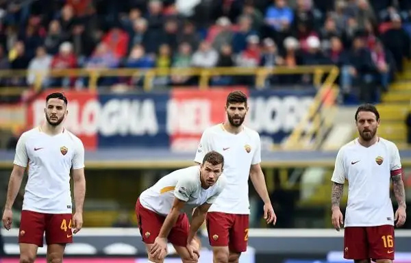 Dzeko regala un punto ai giallorossi dopo il vantaggio di Pulgar, in vista della sfida al Barcellona preoccupa Nainggolan uscito acciaccato.