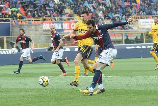 I felsinei conquistano i tre punti grazie ai gol di Verdy e Nagy ed inguaiano gli scaligeri staccati dal Sassuolo.