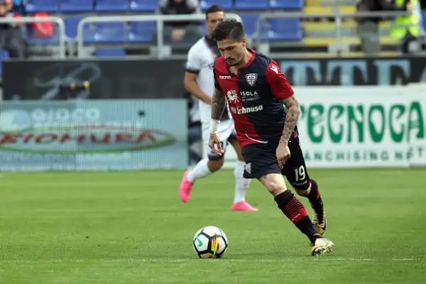 I sardi con Pavoletti e Ceppitelli ribaltano la partita del Sant'Elia e salgono a +5 dalla zona retrocessione.