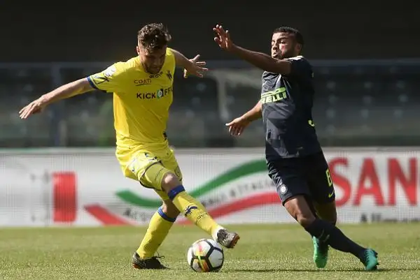 I nerazzurri si impongono per 2-1 a fatica contro il Chievo.