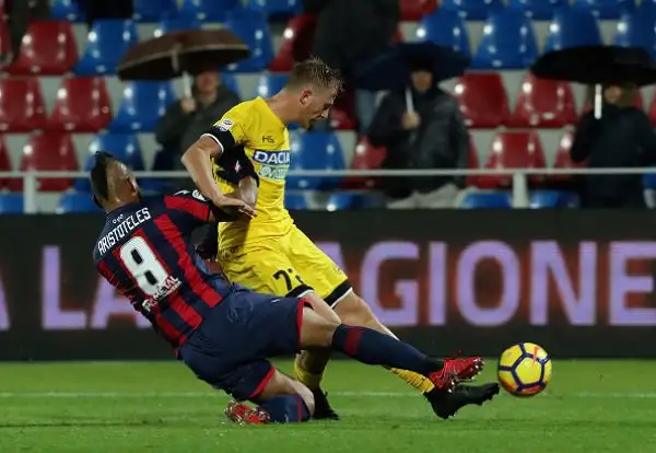 I friulani passano con autorità allo “Scida” con una doppietta di Jankto e il gol di Lasagna che chiude la partita.