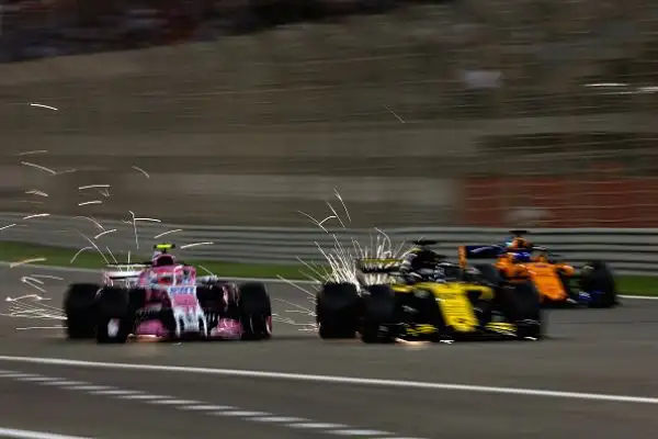 Sul podio anche Bottas e Hamilton, out Raikkonen.
