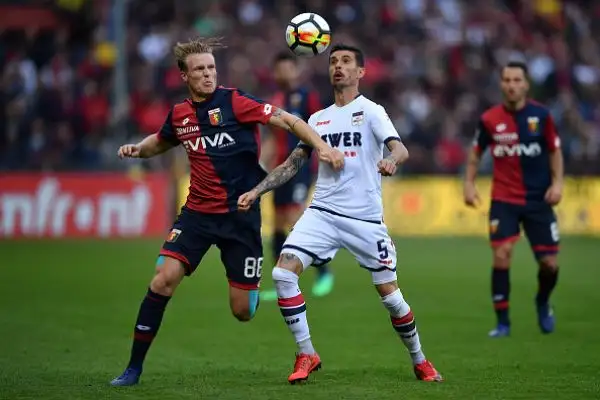 Il Genoa dà continuità alla prova di sostanza offerta nel derby piegando di misura il Crotone con un gol di Bessa e salendo a 38 punti.