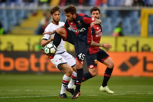 Il Genoa dà continuità alla prova di sostanza offerta nel derby piegando di misura il Crotone con un gol di Bessa e salendo a 38 punti.