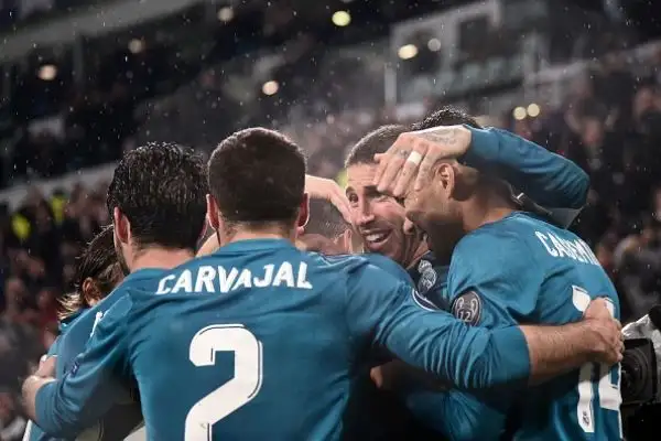 Cristiano Ronaldo porta in vantaggio il Real dopo soli tre minuti. Nella ripresa nel momento decisivo del match ancora il lusitano raddoppia con un capolavoro, poi Marcelo triplica.