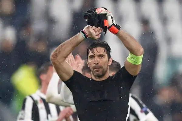 Cristiano Ronaldo porta in vantaggio il Real dopo soli tre minuti. Nella ripresa nel momento decisivo del match ancora il lusitano raddoppia con un capolavoro, poi Marcelo triplica.
