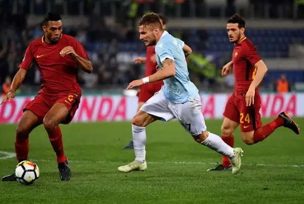 Finisce a reti inviolate il derby capitolino. Nel finale espulso Radu e traversa di Dzeko.
