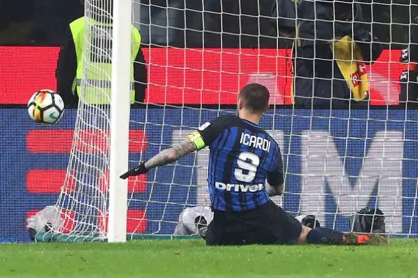 Due errori incredibili del bomber argentino a porta vuota e il VAR che gli annulla una rete: Milan-Inter a reti inviolate.
