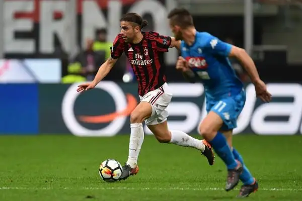 Nuovo stop esterno del Napoli: la squadra di Sarri non va oltre lo 0-0 a San Siro contro il Milan nella 32esima giornata di campionato e vede allontanarsi lo scudetto.