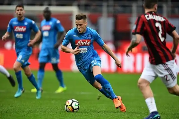 Nuovo stop esterno del Napoli: la squadra di Sarri non va oltre lo 0-0 a San Siro contro il Milan nella 32esima giornata di campionato e vede allontanarsi lo scudetto.