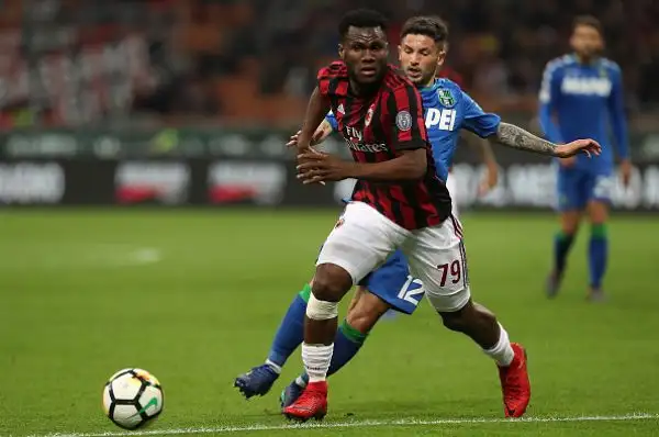 Secondo pareggio consecutivo per Gattuso: finisce 1-1, Kalinic risponde a Politano, ma la zona Champions resta lontana.