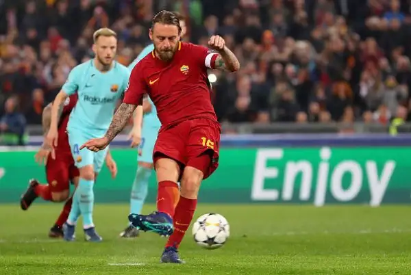 Clamorosa impresa dei giallorossi che all'Olimpico ribaltano la sconfitta per 4-1 subita all'andata.