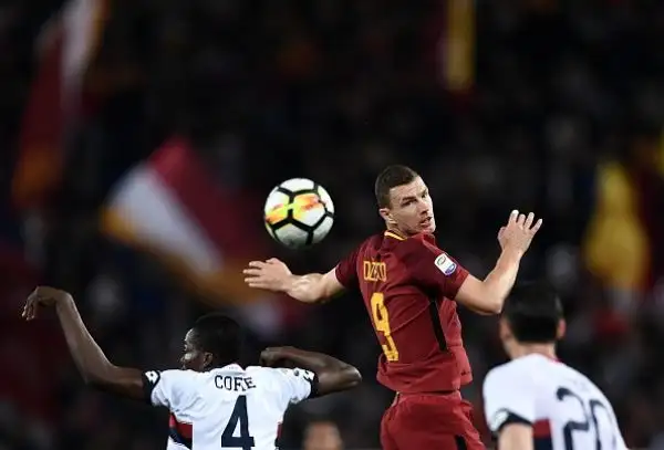 La Roma resta in piena corsa per la Champions, ma battere il Grifone è più complicato del previsto.