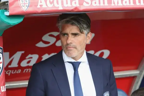 Ceppitelli firma la vittoria che conferma gli isolani in A, Dea sconfitta (Caldara sbaglia un rigore) e costretta a iniziare la nuova avventura europea a luglio.
