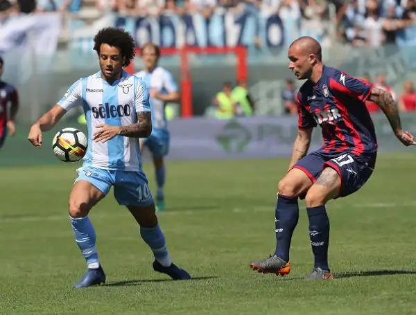 In vantaggio con Lulic su rigore i capitolini si fanno sorpassare delle reti di Simy e Ceccherini, nel finale il pareggio del solito Milinkovic-Savic.