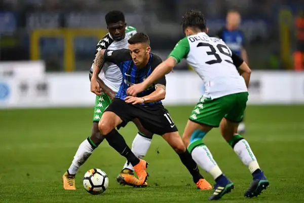 Il Sassuolo va in vantaggio su punizione con Politano nel primo tempo e raddoppia nel finale con Berardi. Rafinha accorcia le distanze per l'Inter ma non basta.