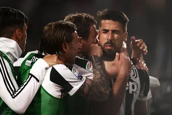 Grande passo avanti verso il settimo scudetto consecutivo per i bianconeri.