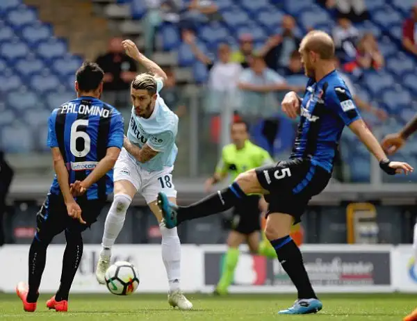 Barrow per gli ospiti, Caicedo per i padroni di casa: i gol arrivano nel primo tempo, nella ripresa la Dea si schianta contro uno Strakosha in giornata super.