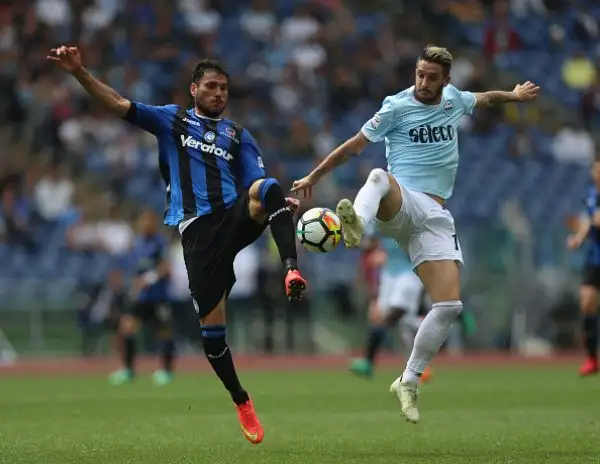 Barrow per gli ospiti, Caicedo per i padroni di casa: i gol arrivano nel primo tempo, nella ripresa la Dea si schianta contro uno Strakosha in giornata super.
